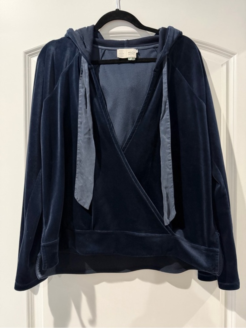 Anthropologie- Saturday Sunday- Velvet Navy Wrap Hoodie (M)